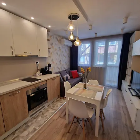 Brand New Luxury Flat In The Center * ヴァルナ
